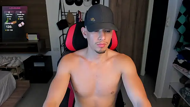 Aaronfox x online show from August 1, 2026, 1:05 am