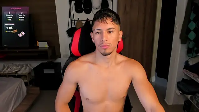 Aaronfox x online show from August 1, 2026, 1:10 pm