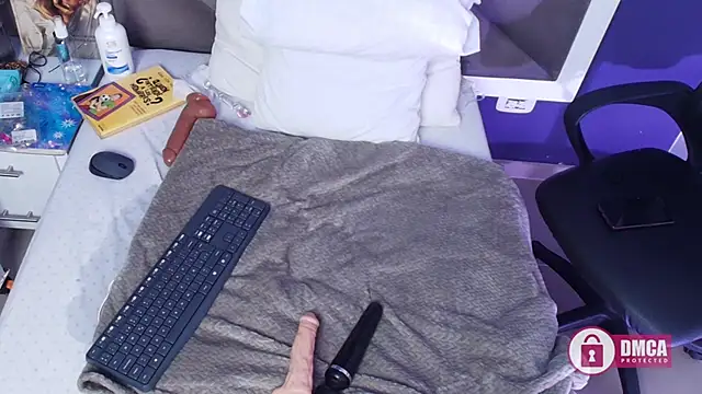 Snapshot of brigiitte_rohan chatting on March 16, 2025, 9:16 am brigiitte rohan online show from March 16, 2025, 9:16 am