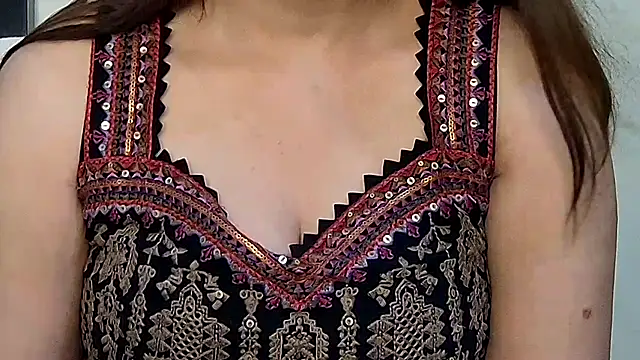 MIss-Naina online show from October 15, 2025, 8:47 am