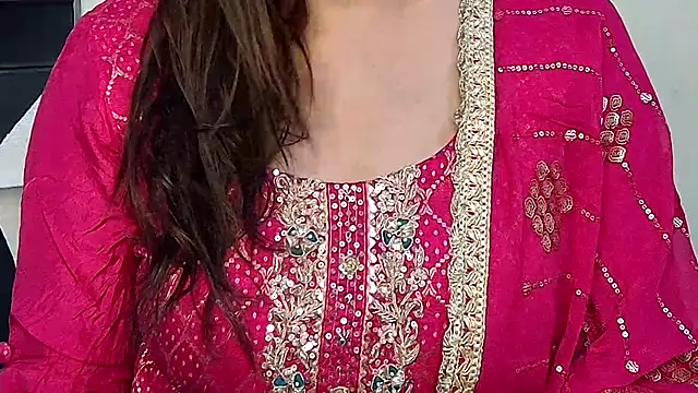 MIss-Naina online show from October 27, 2025, 7:23 am