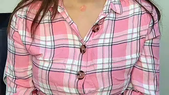 MIss-Naina online show from November 21, 2025, 8:02 am