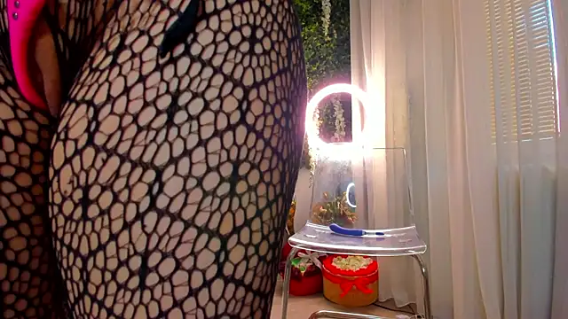 Snapshot of VivienCarter chatting on March 19, 2025, 12:56 pm VivienCarter online show from March 19, 2025, 12:56 pm