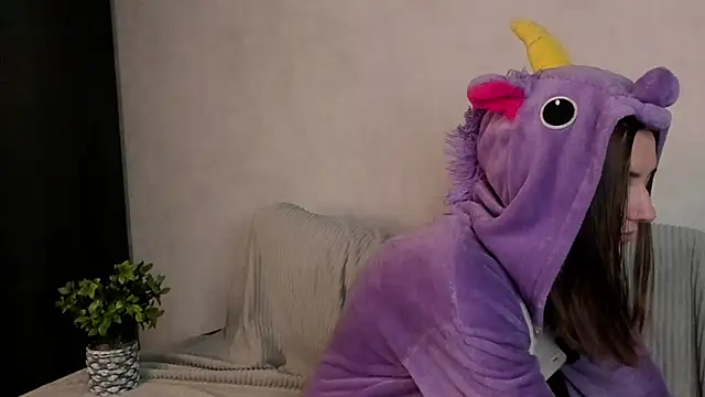 Snapshot of MeghanElson chatting on January 24, 2025, 5:32 pm MeghanElson online show from January 24, 2025, 5:32 pm