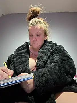 Snapshot of busty-bella1 chatting on July 26, 2026, 8:38 pm busty-bella1 online show from July 26, 2026, 8:38 pm