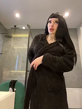 Snapshot of madelinexx chatting on November 4, 2025, 12:59 pm madelinexx online show from November 4, 2025, 12:59 pm