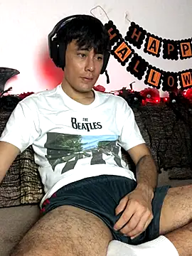 Huge latin cock online show from October 18, 2025, 11:05 pm