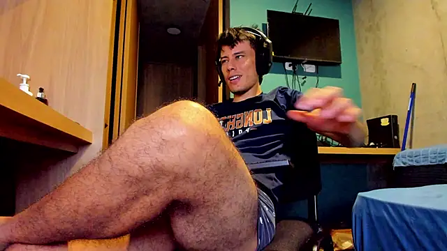 Huge latin cock online show from June 11, 2026, 2:53 am
