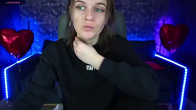 MaribelRiverr  online show from February 20, 2025, 6:39 am