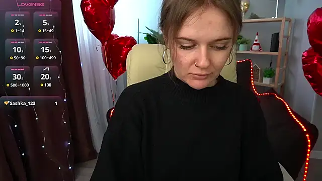 MaribelRiverr  online show from February 24, 2025, 9:32 am