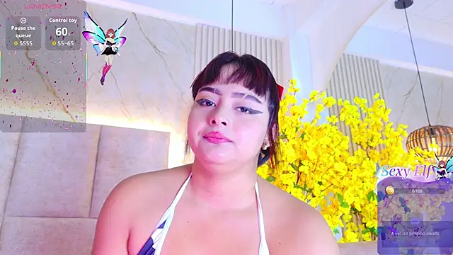 KimVelezz online show from May 15, 2026, 7:10 pm