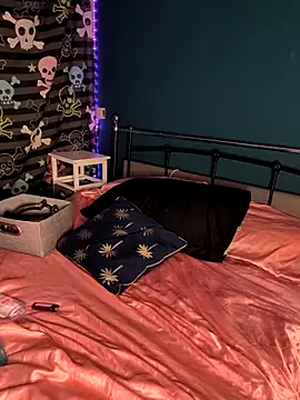 Snapshot of Alissabluesc chatting on December 17, 2025, 11:33 pm Alissabluesc online show from December 17, 2025, 11:33 pm