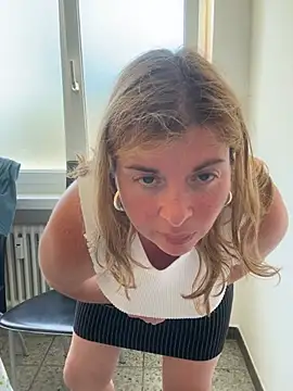 Lombada online show from June 15, 2026, 9:44 am