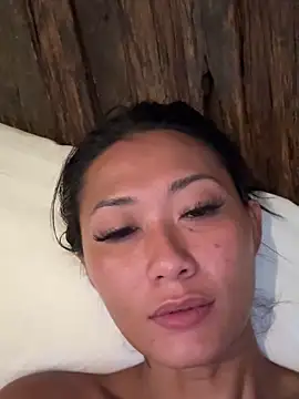 thai-dreamgirl online show from February 26, 2026, 1:04 am