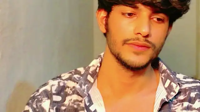 kingkartik7 online show from March 19, 2026, 4:22 pm