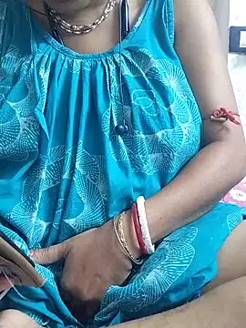miss-Riy online show from June 19, 2026, 5:06 pm
