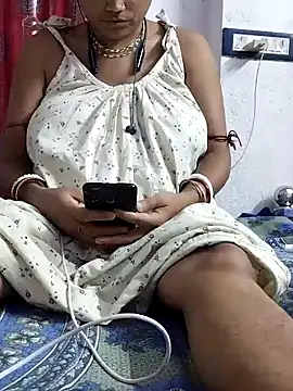 miss-Riy online show from July 20, 2026, 5:04 pm