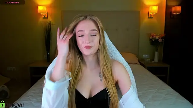 Stacy River online show from February 25, 2026, 9:19 am