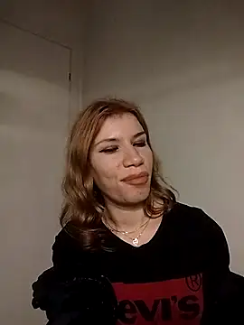 Snapshot of EvaRush chatting on November 25, 2025, 6:41 pm EvaRush online show from November 25, 2025, 6:41 pm