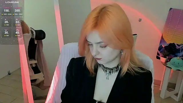 Fire Bestie online show from February 3, 2026, 2:11 pm