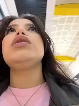 Chloe  Moon online show from September 9, 2025, 3:11 pm