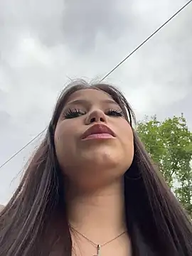 Chloe  Moon online show from June 27, 2026, 2:01 pm