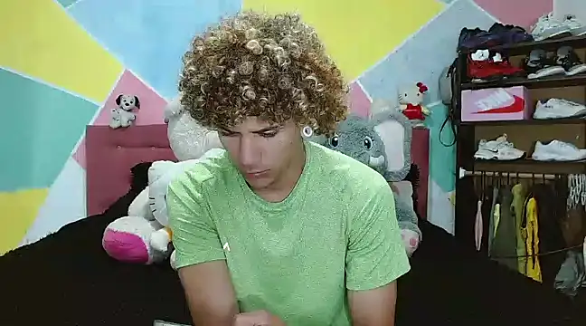 tylor boy online show from January 8, 2025, 9:23 pm