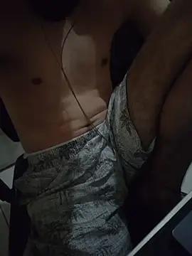 OliverWtdh online show from February 5, 2026, 12:21 pm