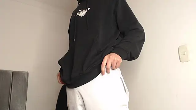 Snapshot of alex-lover chatting on February 18, 2025, 4:58 am alex-lover online show from February 18, 2025, 4:58 am