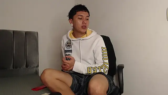 Snapshot of alex-lover chatting on March 5, 2025, 12:38 am alex-lover online show from March 5, 2025, 12:38 am