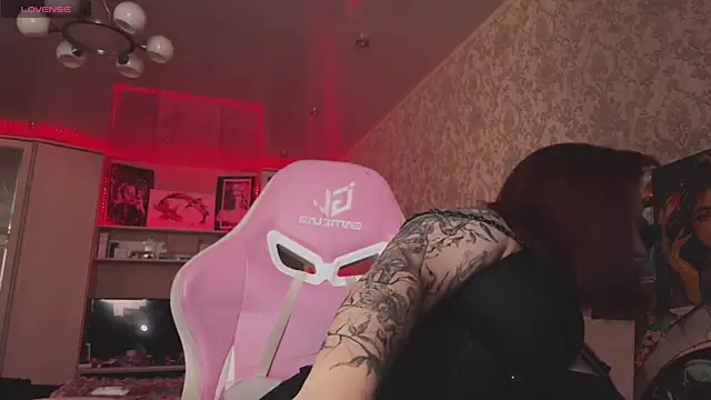 Dani RedheaDevil online show from September 13, 2025, 5:40 am