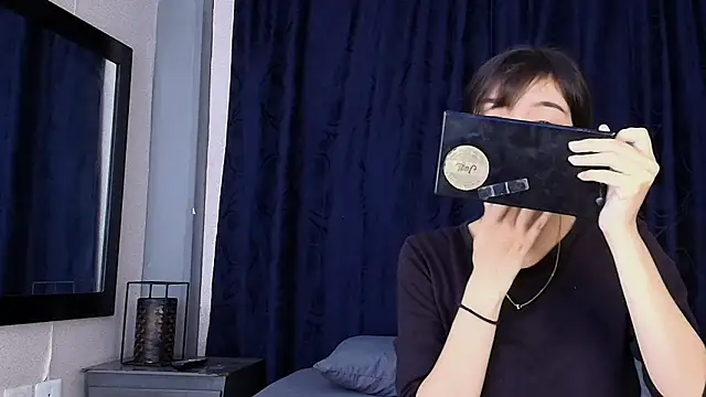 Snapshot of Marcelaa_fox chatting on December 11, 2024, 7:57 pm Marcelaa fox online show from December 11, 2024, 7:57 pm