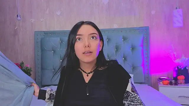 Snapshot of Marcelaa_fox chatting on November 8, 2025, 9:02 pm Marcelaa fox online show from November 8, 2025, 9:02 pm