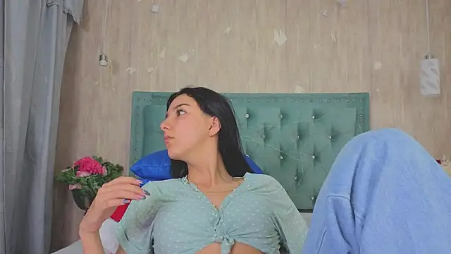 Snapshot of Marcelaa_fox chatting on November 11, 2025, 7:36 pm Marcelaa fox online show from November 11, 2025, 7:36 pm