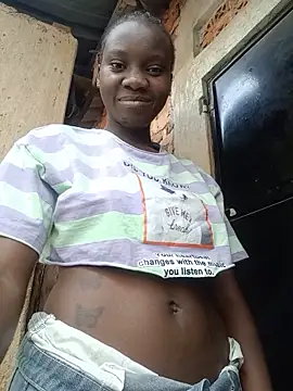 Snapshot of Black_juicy24 chatting on June 9, 2026, 4:35 am Black juicy24 online show from June 9, 2026, 4:35 am