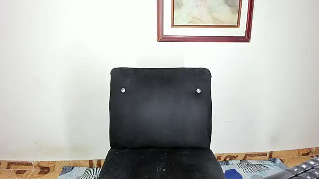 Snapshot of RachelJones_ chatting on February 8, 2025, 7:48 am RachelJones online show from February 8, 2025, 7:48 am