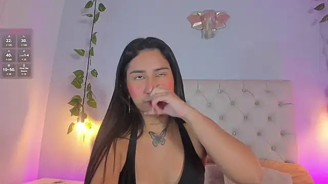 Snapshot of Isabella_Flowers chatting on December 2, 2025, 7:53 pm Isabella Flowers online show from December 2, 2025, 7:53 pm