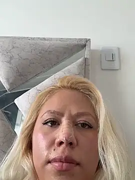 Snapshot of ConstansBlonde chatting on September 11, 2025, 8:09 pm ConstansBlonde online show from September 11, 2025, 8:09 pm