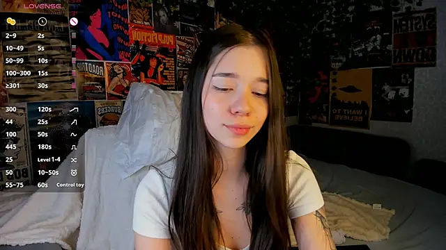 Snapshot of Butterflys1268 chatting on March 7, 2025, 9:27 pm Butterflys1268 online show from March 7, 2025, 9:27 pm