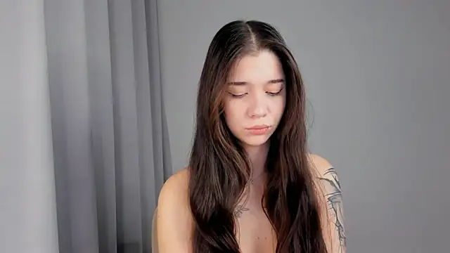 Snapshot of Butterflys1268 chatting on November 19, 2025, 5:07 am Butterflys1268 online show from November 19, 2025, 5:07 am