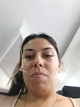 Snapshot of Sweel_Leyva18 chatting on June 22, 2026, 7:11 pm Sweel Leyva18 online show from June 22, 2026, 7:11 pm