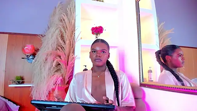 CamiEstrada online show from January 26, 2025, 12:58 am