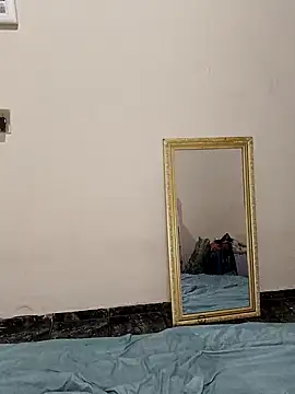 Snapshot of Scarlett-Leh chatting on December 12, 2024, 5:15 pm Scarlett-Leh online show from December 12, 2024, 5:15 pm