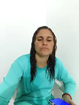 Scarlett-Leh online show from December 3, 2025, 2:19 am