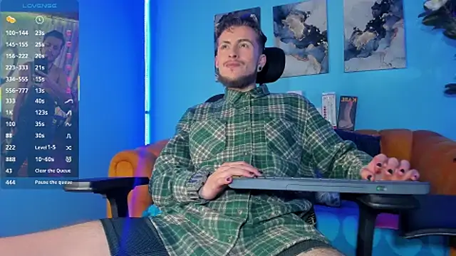 Snapshot of _hairybeard_ chatting on October 14, 2025, 5:41 am hairybeard online show from October 14, 2025, 5:41 am