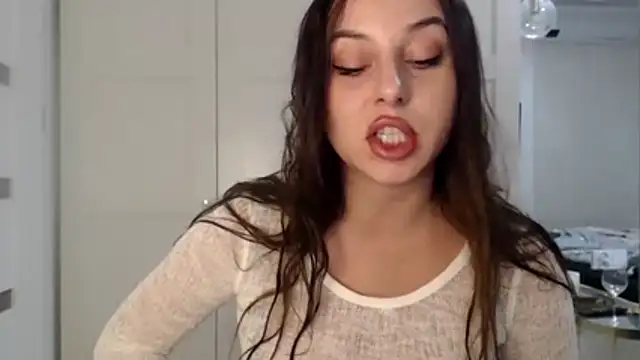 courtneyPerfect online show from October 24, 2025, 2:13 pm