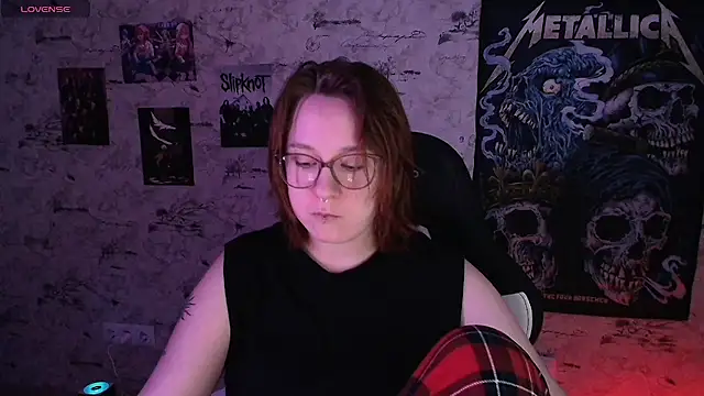 Rudy 02 online show from April 28, 2026, 6:57 pm