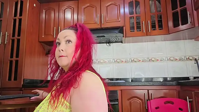 MirandaRossi online show from May 11, 2026, 1:39 pm