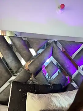 Snapshot of LylaLee111 chatting on February 24, 2025, 12:59 pm LylaLee111 online show from February 24, 2025, 12:59 pm