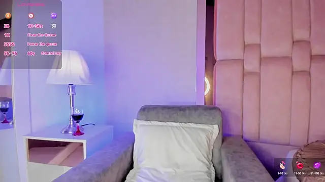 AshleyBelth  online show from September 18, 2025, 9:06 pm